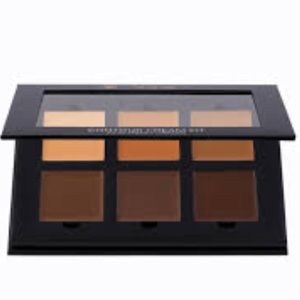 Anastasia contour cream kit. Never used.